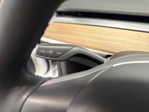 Used 2023 Tesla Model 3 Standard Range RWD image 6