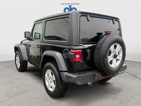 Used 2022 Jeep Wrangler Sport AWD/4WD image 7