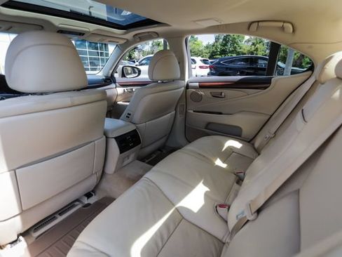 Used 2014 Lexus LS 460 AWD w/ Comfort Package image 44