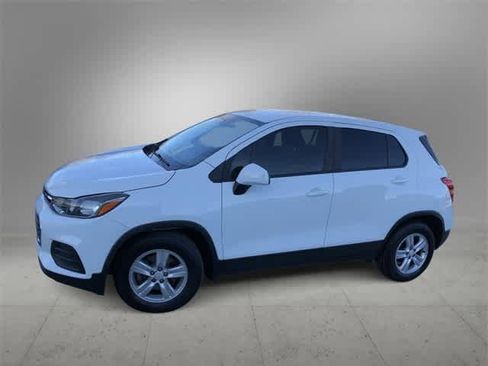 Used 2020 Chevrolet Trax LS w/ Tint and Cruise Package image 3