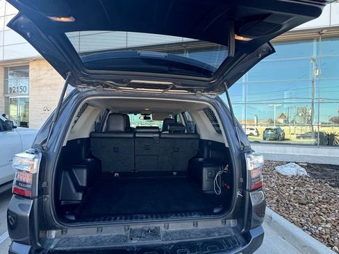 Used 2017 Toyota 4Runner SR5 image 10