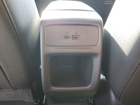 New 2026 Chevrolet Trax LT image 12