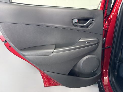 Used 2022 Hyundai Kona SE FWD image 25