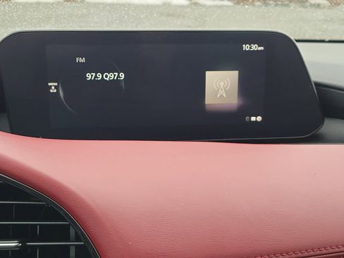 Used 2024 MAZDA MAZDA3 s image 25