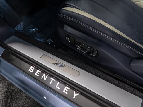 Used 2024 Bentley Continental GT V8 AWD/4WD image 42