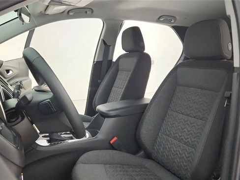 Used 2024 Chevrolet Equinox LT FWD image 52