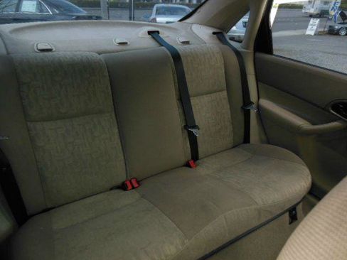 Used 2005 Ford Focus SE image 11