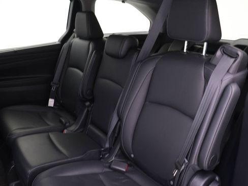 Used 2023 Honda Odyssey Touring image 10