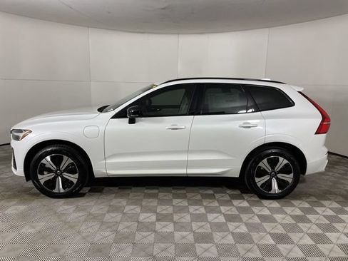 Certified 2025 Volvo XC60 T8 Core w/ Protection Package Premier AWD/4WD image 9