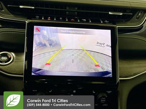 Used 2022 Jeep Grand Cherokee L Limited w/ Trailer Tow Group (B) image 23