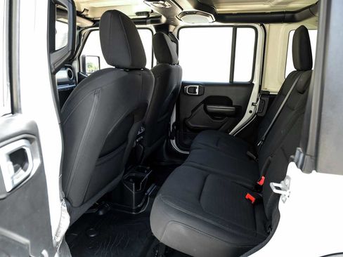 Used 2020 Jeep Wrangler Unlimited Sport image 40