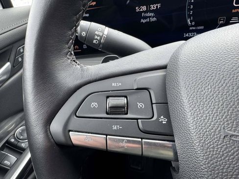 Used 2025 Cadillac XT4 Premium Luxury AWD/4WD image 21
