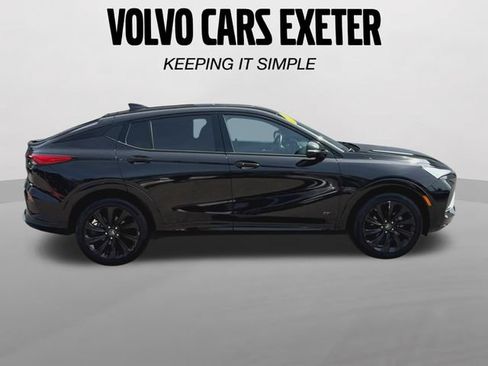 Used 2025 Buick Envista Sport Touring w/ Experience Buick Package FWD image 12