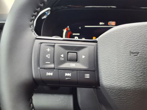 New 2026 Nissan Pathfinder SL AWD/4WD image 11