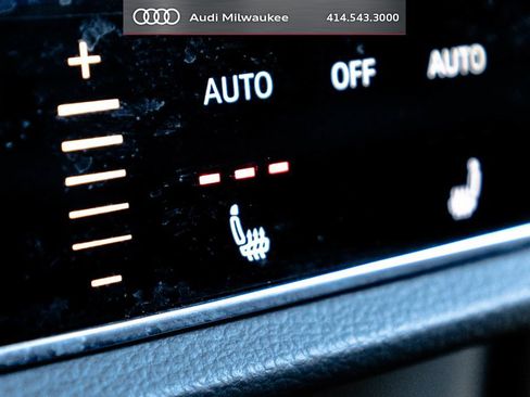 Used 2023 Audi Q8 Premium Plus w/ Premium Plus Package AWD/4WD image 37