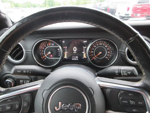Used 2020 Jeep Gladiator Overland AWD/4WD image 26