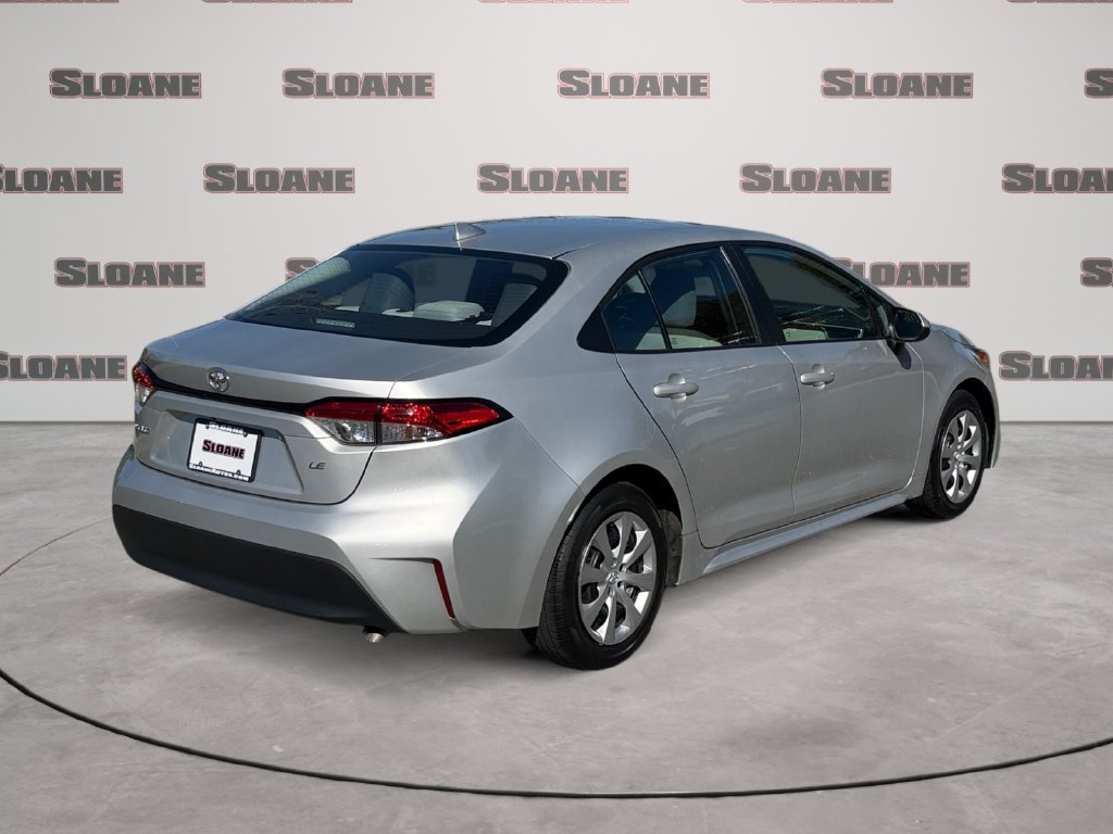 Used 2025 Toyota Corolla LE FWD image 5
