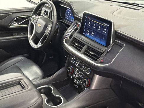 Used 2024 Chevrolet Suburban LT AWD/4WD image 11