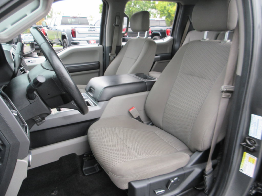 Used 2018 Ford F150 XLT w/ Equipment Group 302A Luxury AWD/4WD image 23
