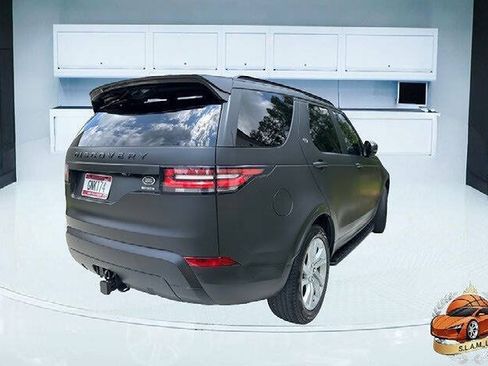 Used 2019 Land Rover Discovery HSE AWD/4WD image 3