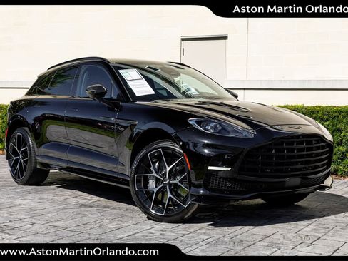 Used 2025 Aston Martin DBX 707 image 31