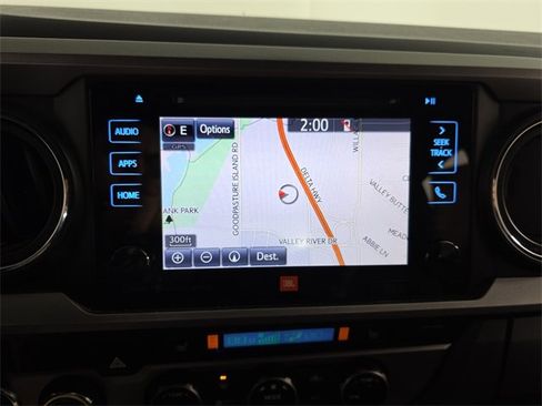 Used 2018 Toyota Tacoma Limited image 16