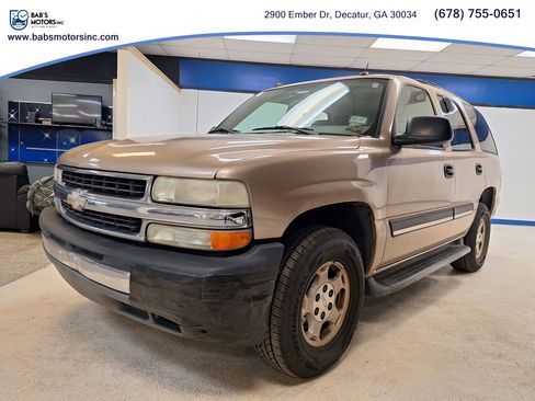 Used 2005 Chevrolet Tahoe LS w/ Preferred Equipment Group image 2