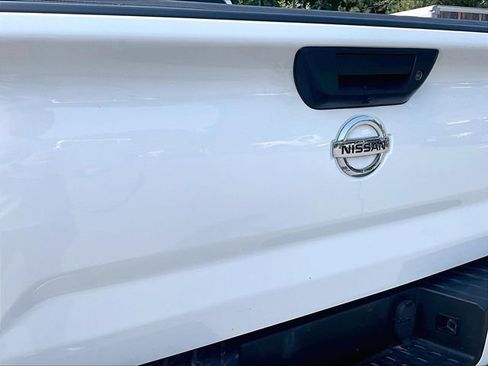 Used 2019 Nissan Titan SV w/ SV Convenience Package AWD/4WD image 8