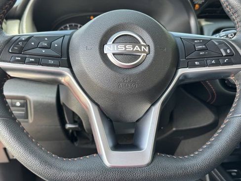 Used 2023 Nissan Kicks SR w/ SR Premium Package FWD image 25
