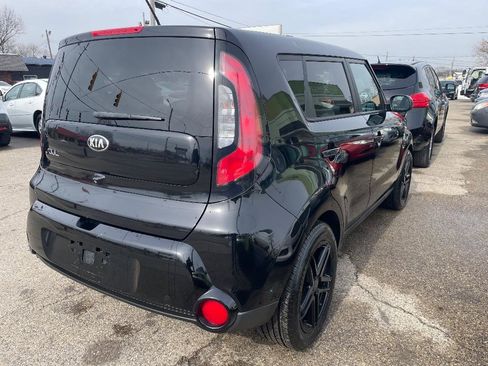 Used 2016 Kia Soul + image 3