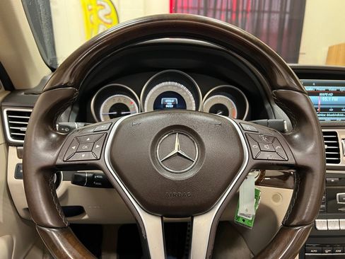 Used 2014 Mercedes-Benz E 350 SEDAN image 26