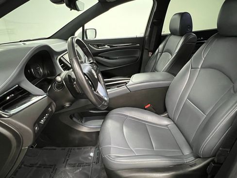 Used 2024 Buick Enclave Premium image 21