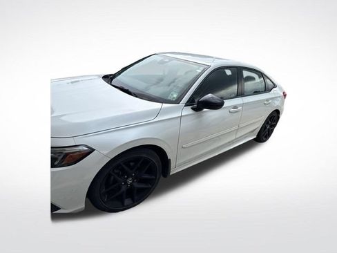 Used 2022 Honda Civic Sport image 2