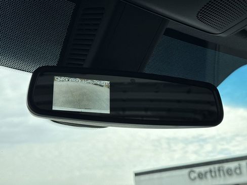 Used 2025 Mercedes-Benz Sprinter 2500 image 24