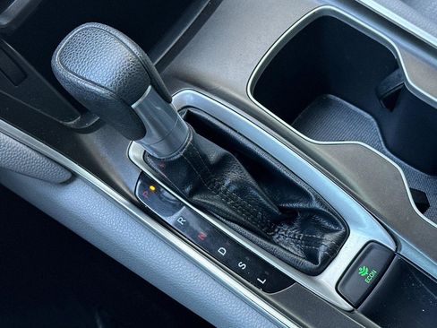 Certified 2020 Honda Accord LX image 19