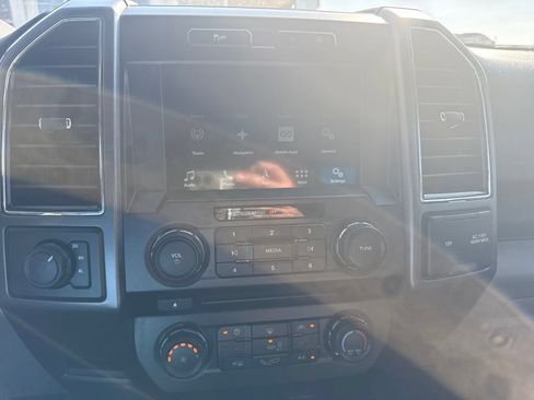 Used 2018 Ford F150 XLT w/ Equipment Group 302A Luxury AWD/4WD image 11