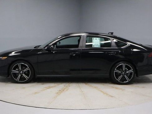 Used 2024 Honda Accord Sport image 7