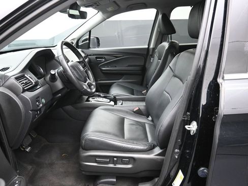 Used 2019 Honda Pilot Touring image 21