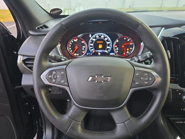 Certified 2023 Chevrolet Traverse Premier w/ Redline Edition AWD/4WD image 14