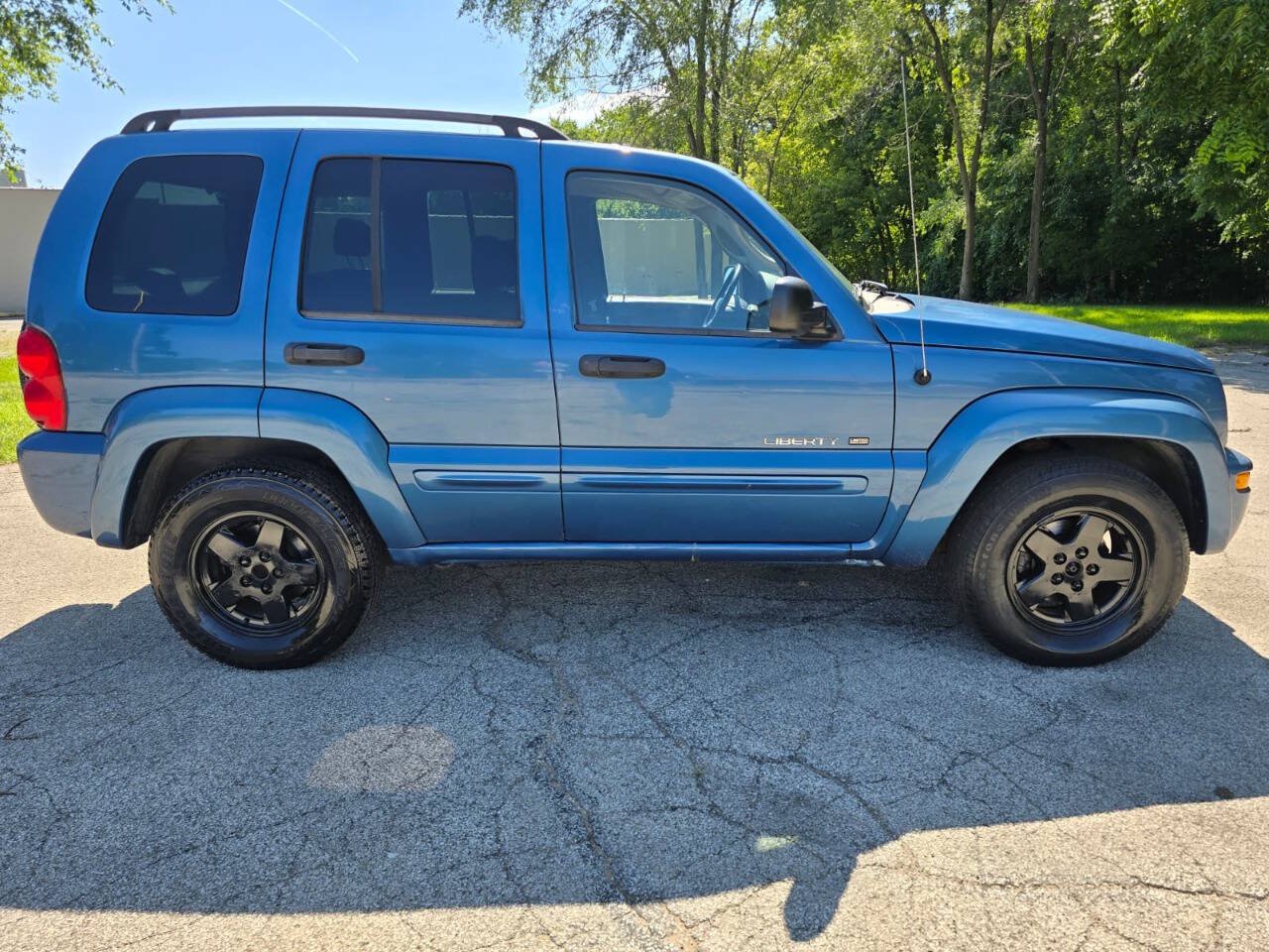 Used 2003 Jeep Liberty Limited AWD/4WD image 4