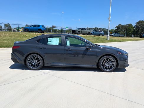 New 2026 Toyota Camry SE FWD image 8