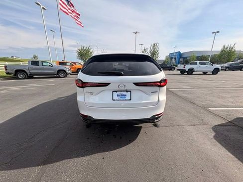 Used 2024 MAZDA CX-90 Plug-In Hybrid w/ Preferred image 8