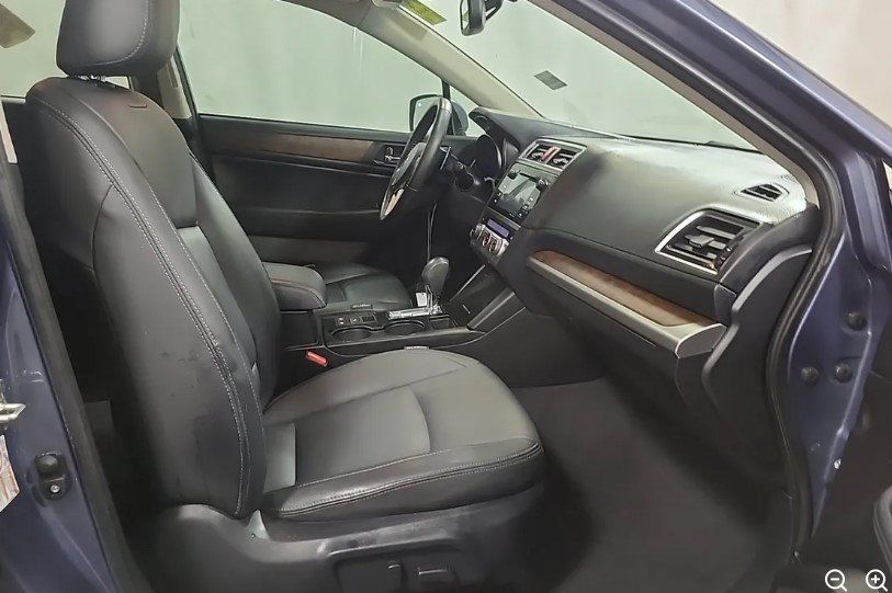Used 2016 Subaru Outback 2.5i Limited AWD/4WD image 10