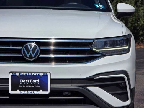 Used 2022 Volkswagen Tiguan SE image 3