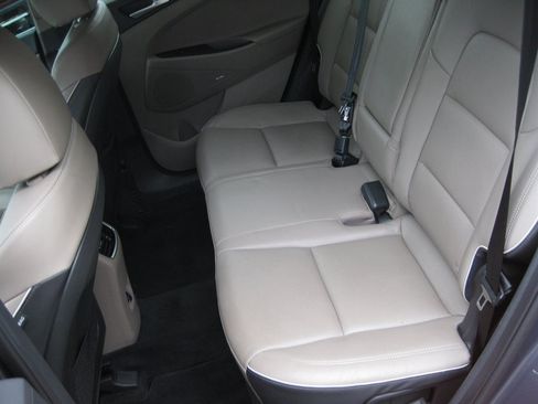 Used 2021 Hyundai Tucson Limited FWD image 28
