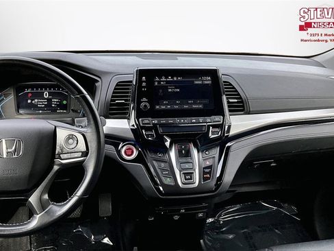 Used 2023 Honda Odyssey Touring image 9