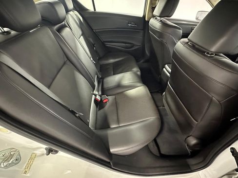 Used 2013 Acura ILX w/ Technology Package image 11