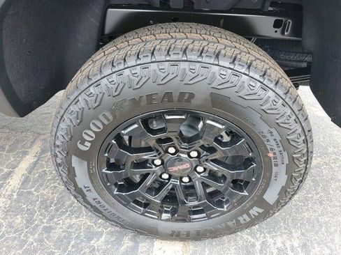 New 2026 GMC Canyon Elevation image 9