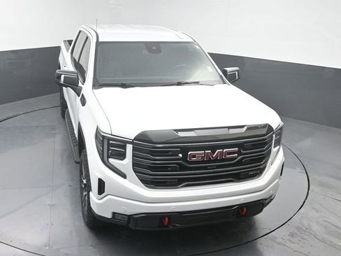 Used 2025 GMC Sierra 1500 AT4 w/ AT4 Premium Package AWD/4WD image 40