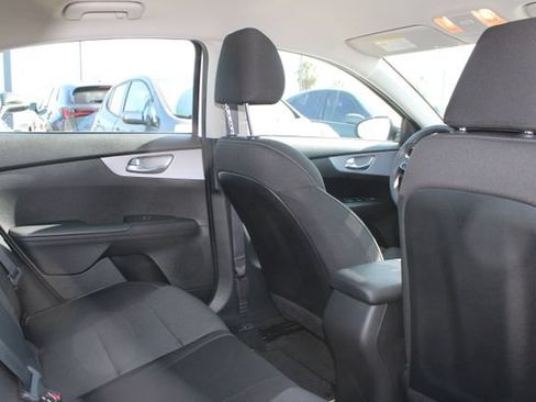 Used 2023 Kia Forte LXS FWD image 6